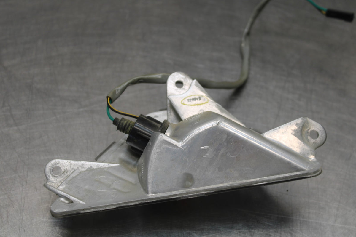13-18 KAWASAKI NINJA ZX6R LEFT FRONT TURN SIGNAL LIGHT INDICATOR BB915