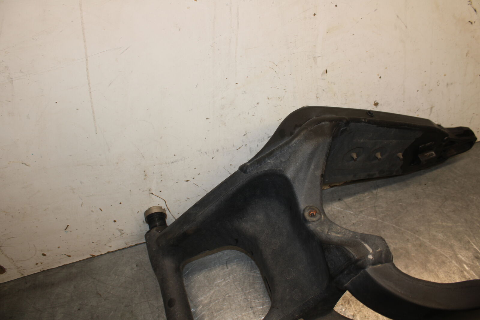 19-23 KAWASAKI NINJA ZX6R REAR SWINGARM BACK SUSPENSION SWING ARM BB701