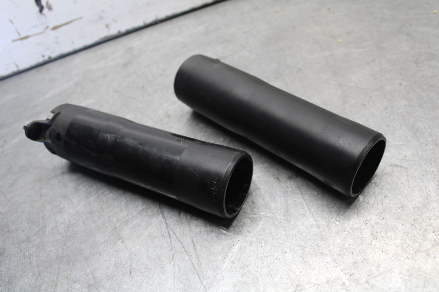 18-24 YAMAHA MT-07 FRONT FORK GUARDS SET PAIR BB662