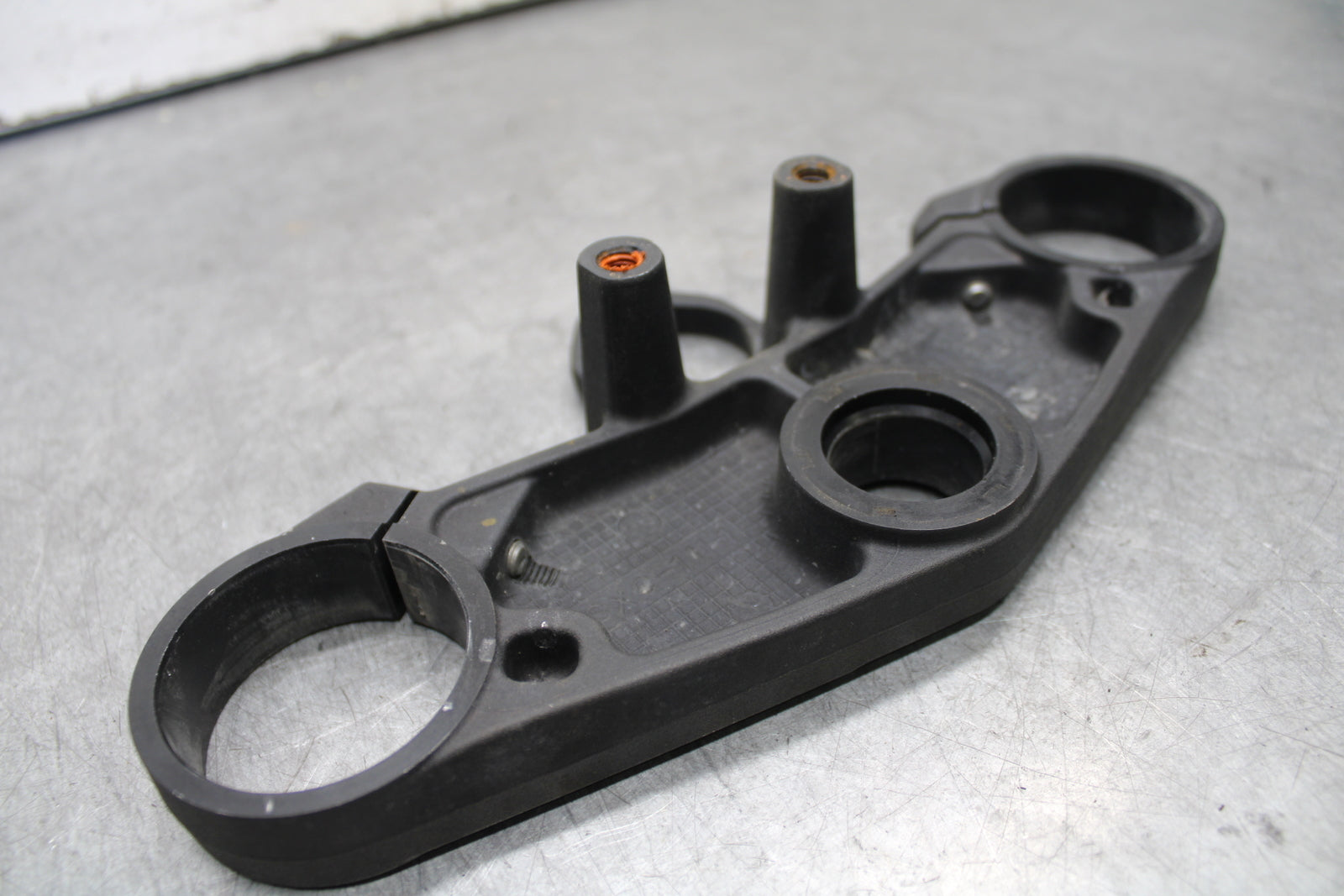 05-06 SUZUKI GSXR1000 FORKS UPPER TRIPLE TREE CLAMP 51311-41G00 BB663