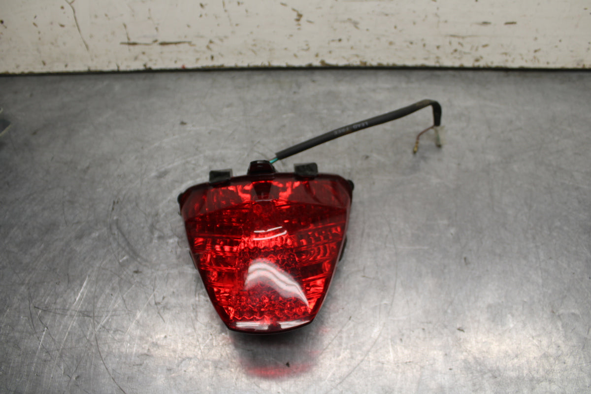 15-16 HONDA CB300F REAR TAIL TAILLIGHT BACK BRAKE LIGHT BB740