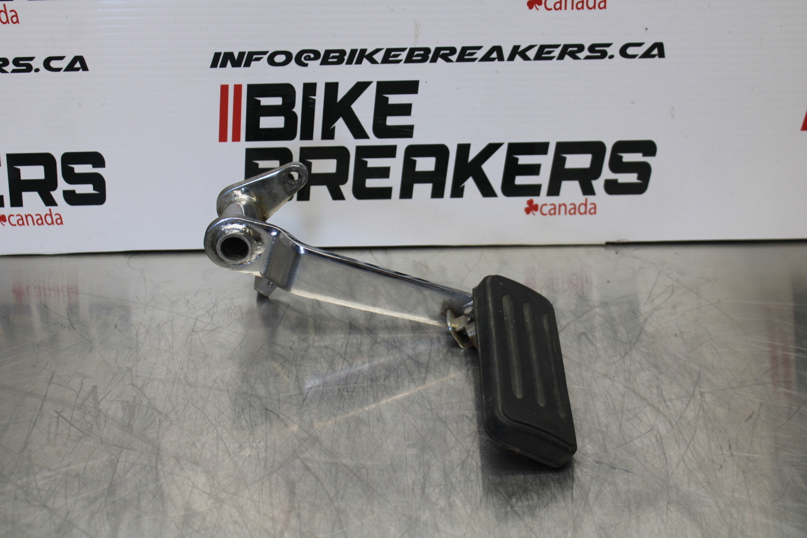 04 YAMAHA ROAD STAR XV1700A RIGHT REARSET BRAKE FOOT PEDAL BB155