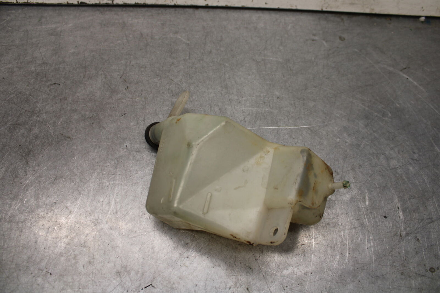 05-06 SUZUKI BOULEVARD M50 COOLANT WATER TANK RESERVOIR BOTTLE BB671