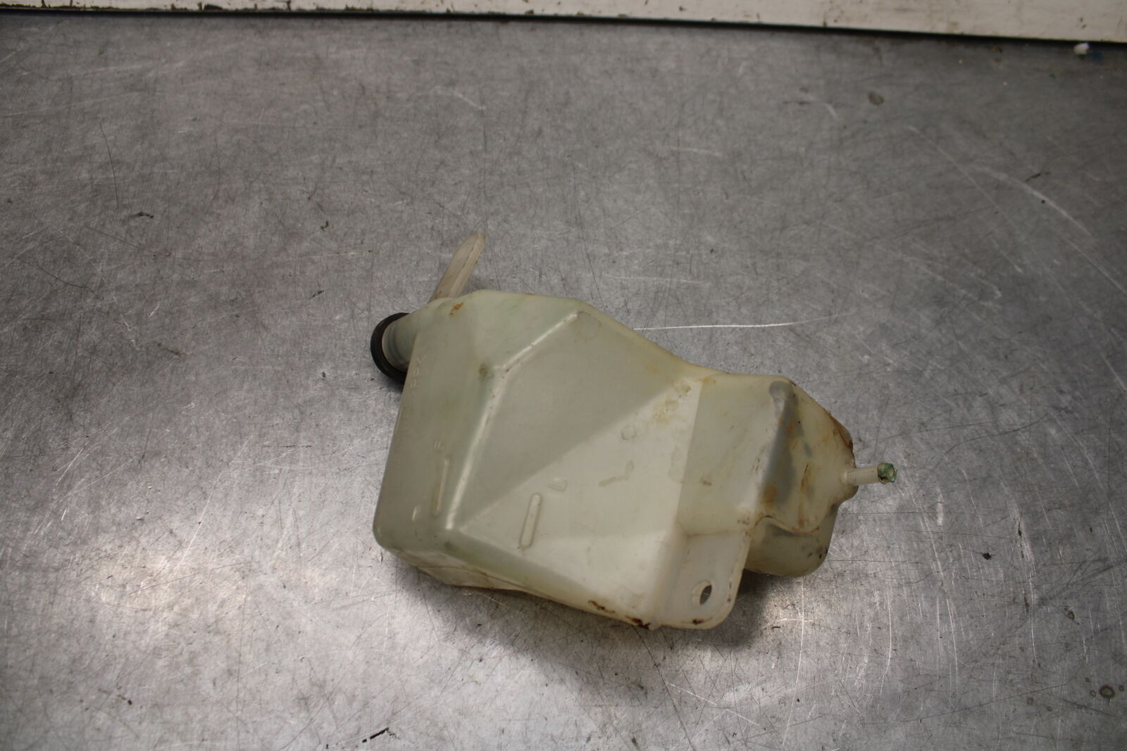 05-06 SUZUKI BOULEVARD M50 COOLANT WATER TANK RESERVOIR BOTTLE BB671