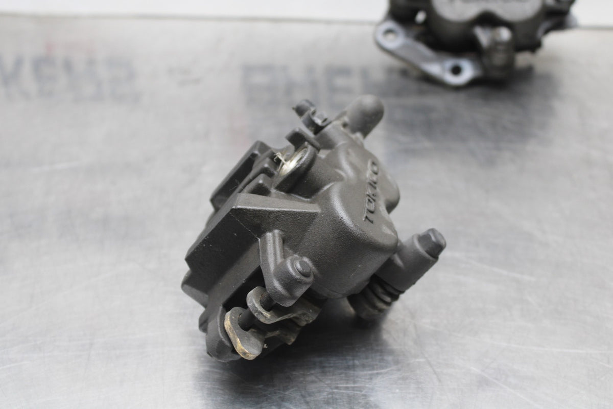 06 KAWASAKI Z750 RIGHT LEFT FRONT BRAKE CALIPER SET PAIR CALIPERS BB837