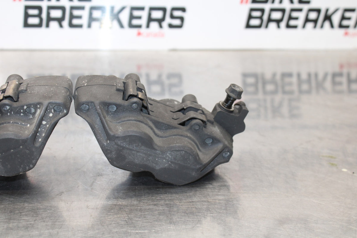 01-06 HONDA CBR600F4I RIGHT LEFT FRONT BRAKE CALIPER SET PAIR CALIPERS BB185