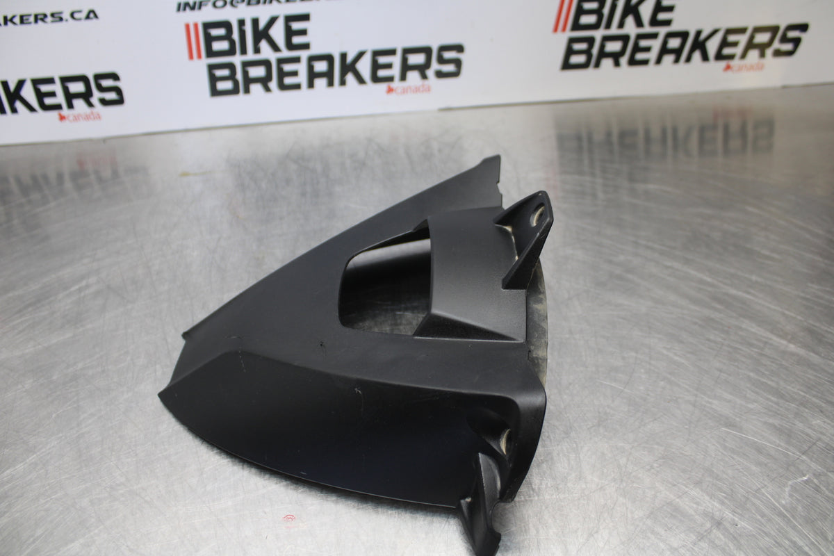 10-11 BMW S1000RR REAR BACK WHEEL TIRE HUGGER FENDER BB168