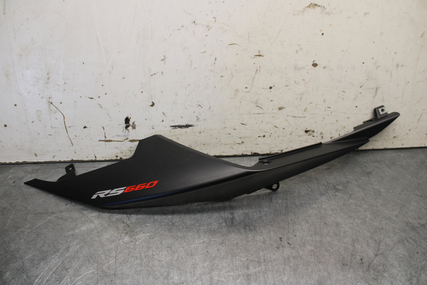 20-23 APRILIA RS660 RIGHT REAR BACK TAIL FAIRING COWL SHROUD  BB667