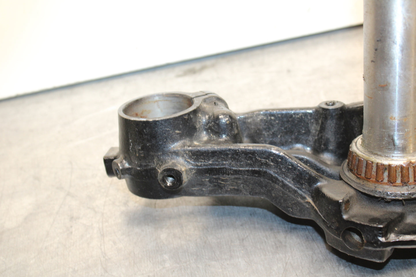 03-08 KAWASAKI VULCAN 1600 FRONT FORKS CLAMP LOWER TRIPLE TREE STEM BB123