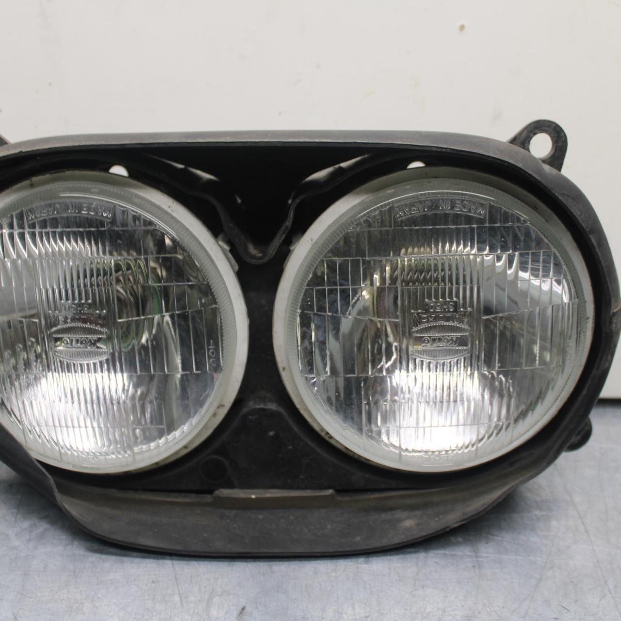 1988 Yamaha FZ600 FRONT HEADLIGHT HEAD LIGHT LAMP BB601