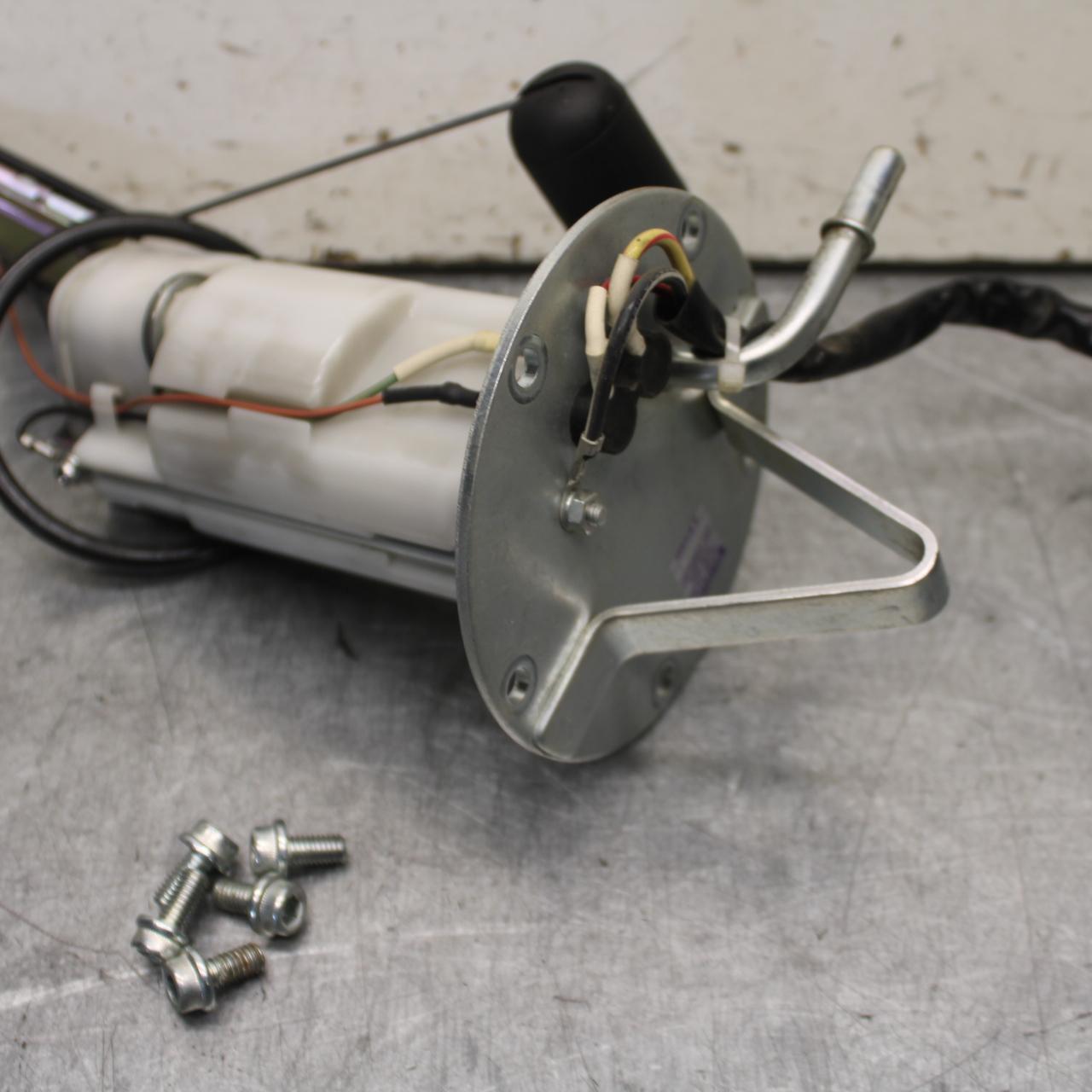 11-24 SUZUKI GSXR  600 750 FUEL PUMP GAS PETROL SENDER UNIT BB630