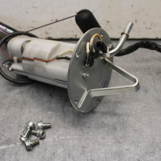 11-24 SUZUKI GSXR  600 750 FUEL PUMP GAS PETROL SENDER UNIT BB630