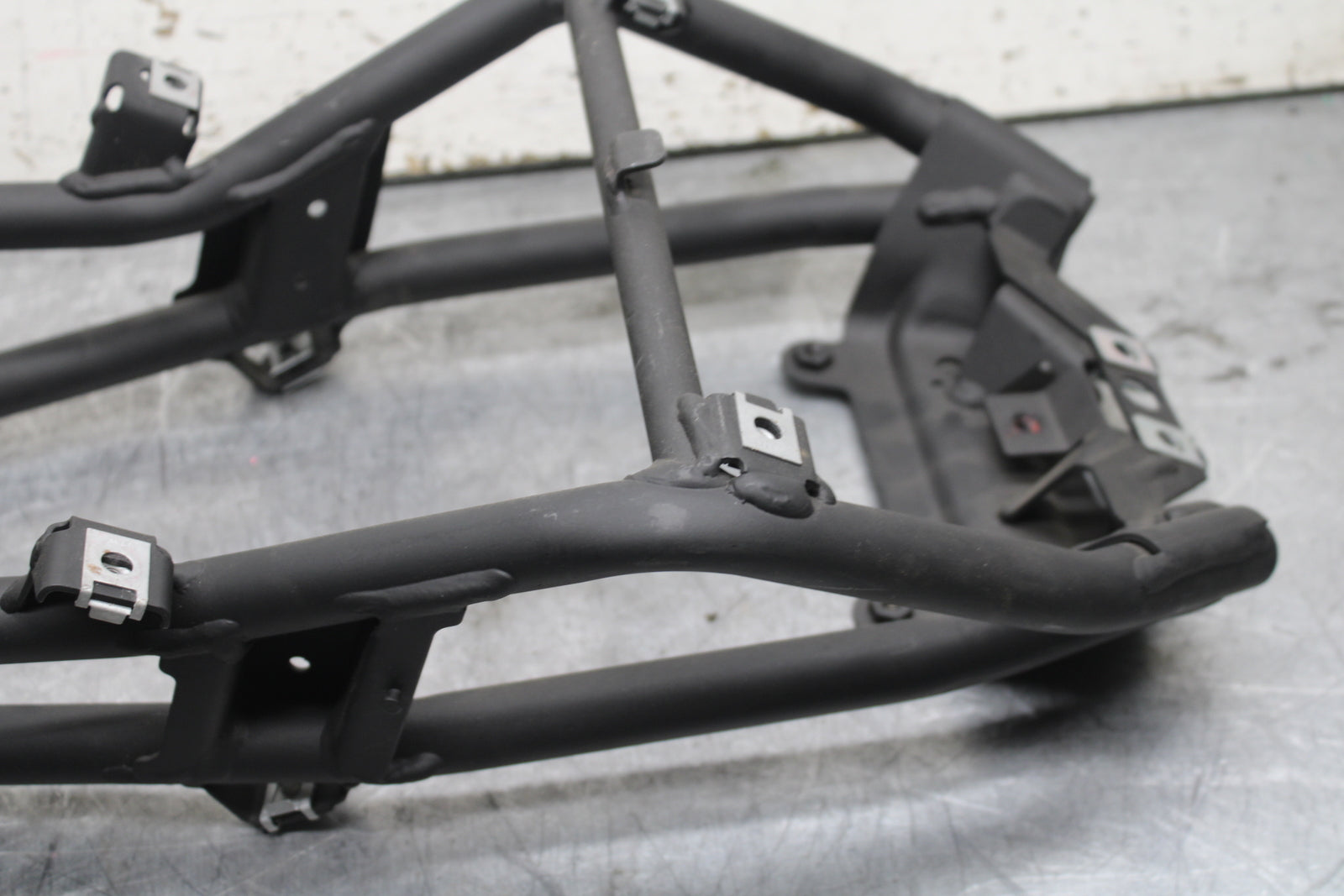 09-11 DUCATI STREETFIGHTER 1098 REAR SUBFRAME BACK SUB FRAME BB705