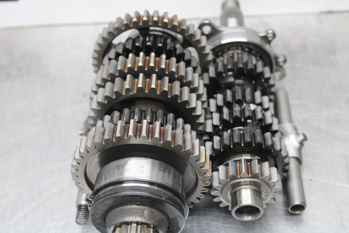18 YAMAHA YZF R1  ENGINE MOTOR TRANSMISSION TRANNY GEARS BB838