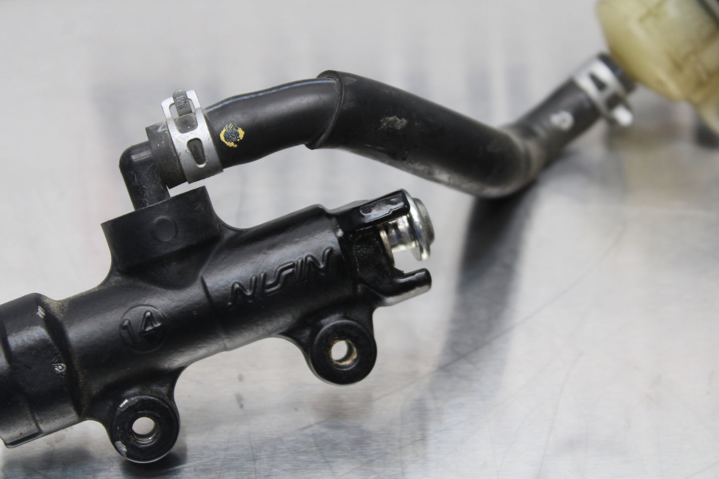 11 SUZUKI GSXR1000 REAR BACK BRAKE MASTER CYLINDER W RESERVOIR BB142