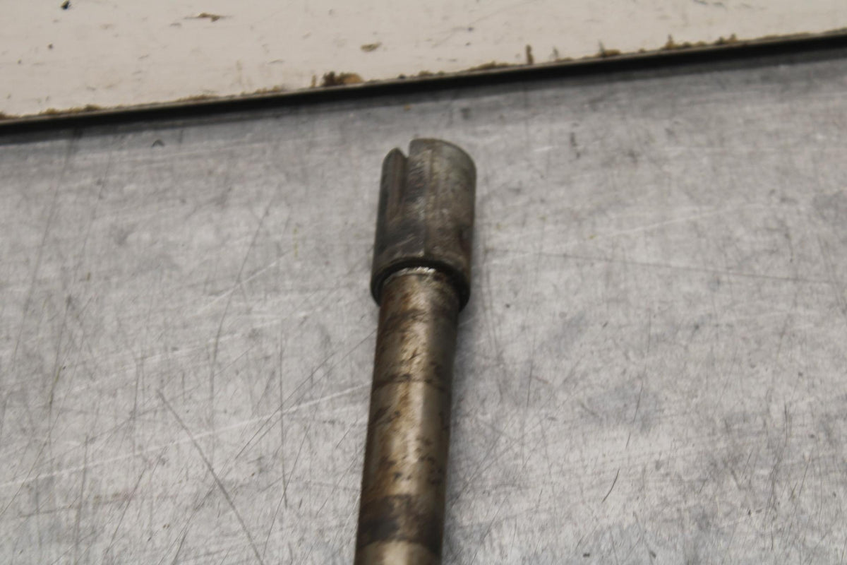 80-81 SUZUKI GS1000GL REAR AXLE BACK WHEEL RIM PIVOT BOLT AXEL BB103