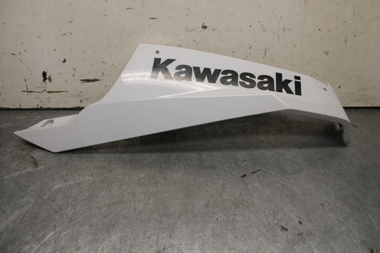 18-23 KAWASAKI NINJA 400 RIGHT LOWER BOTTOM BELLY SIDE FAIRING COWL BB660 