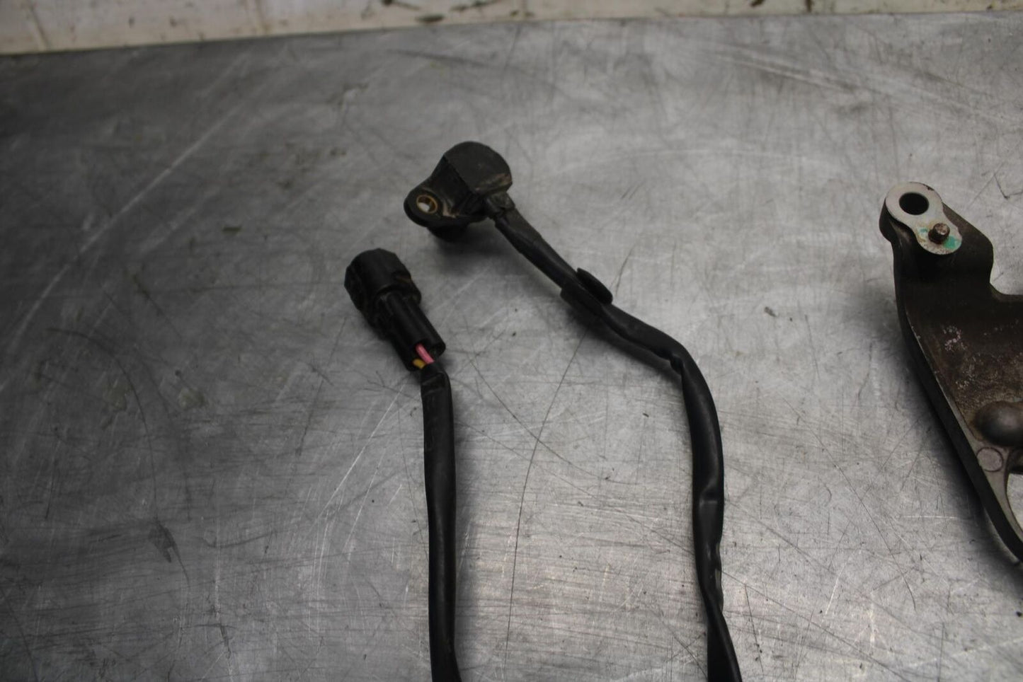 2015 Kawasaki Ninja 300 EX300B ABS SPEED SPEEDOMETER SENSOR 21176-0065 BB518