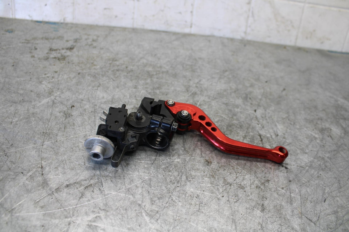 08-16 YAMAHA YZF R6 CLUTCH PERCH MOUNT WITH LEVER 
