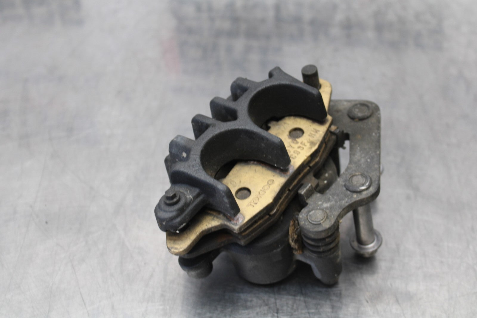 08 KAWASAKI VULCAN 900 FRONT BRAKE CALIPER BB184