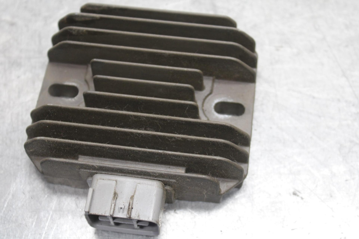 15-16 KAWASAKI EX300 RECTIFIER VOLTAGE REGULATOR BB635