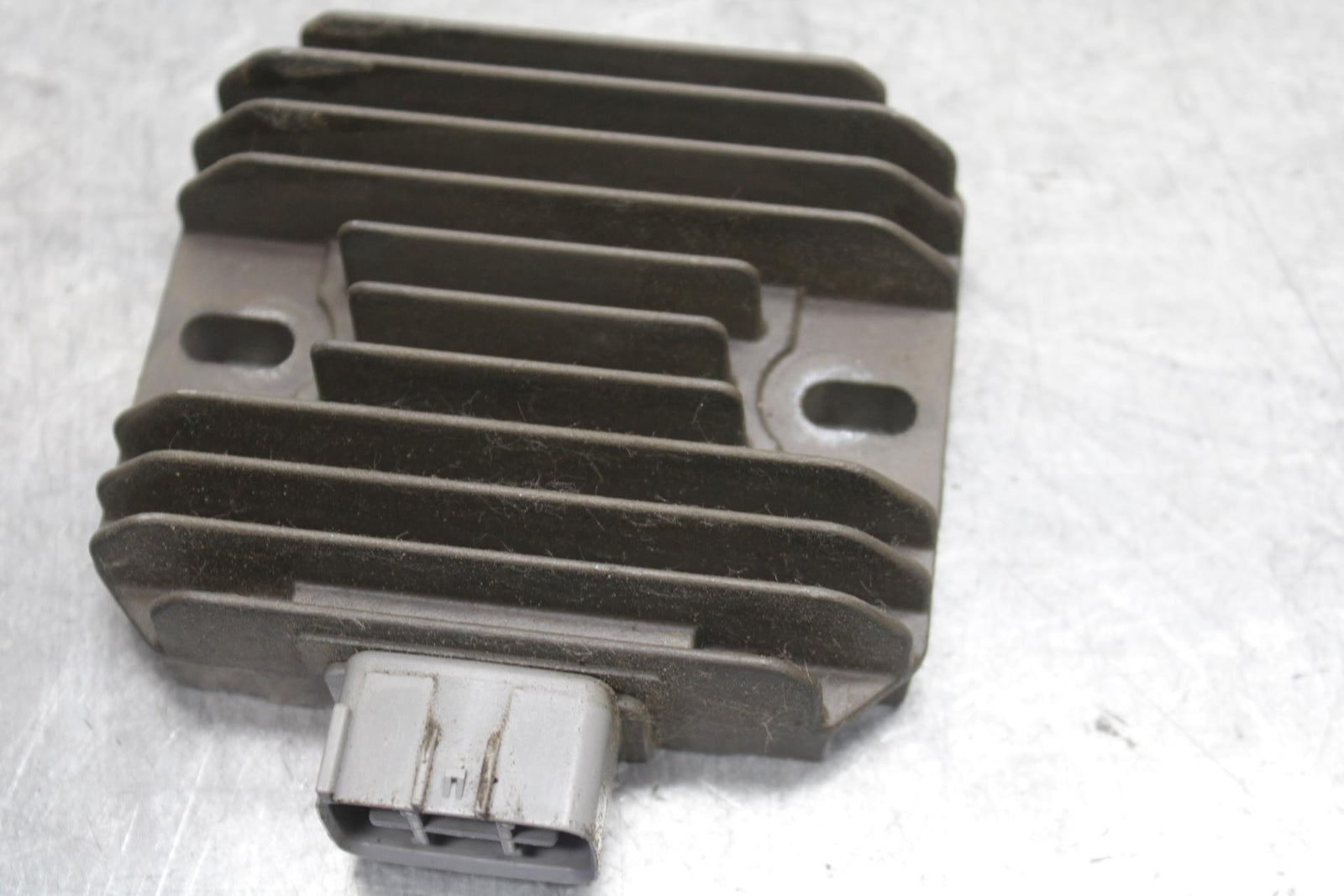 15-16 KAWASAKI EX300 RECTIFIER VOLTAGE REGULATOR BB635