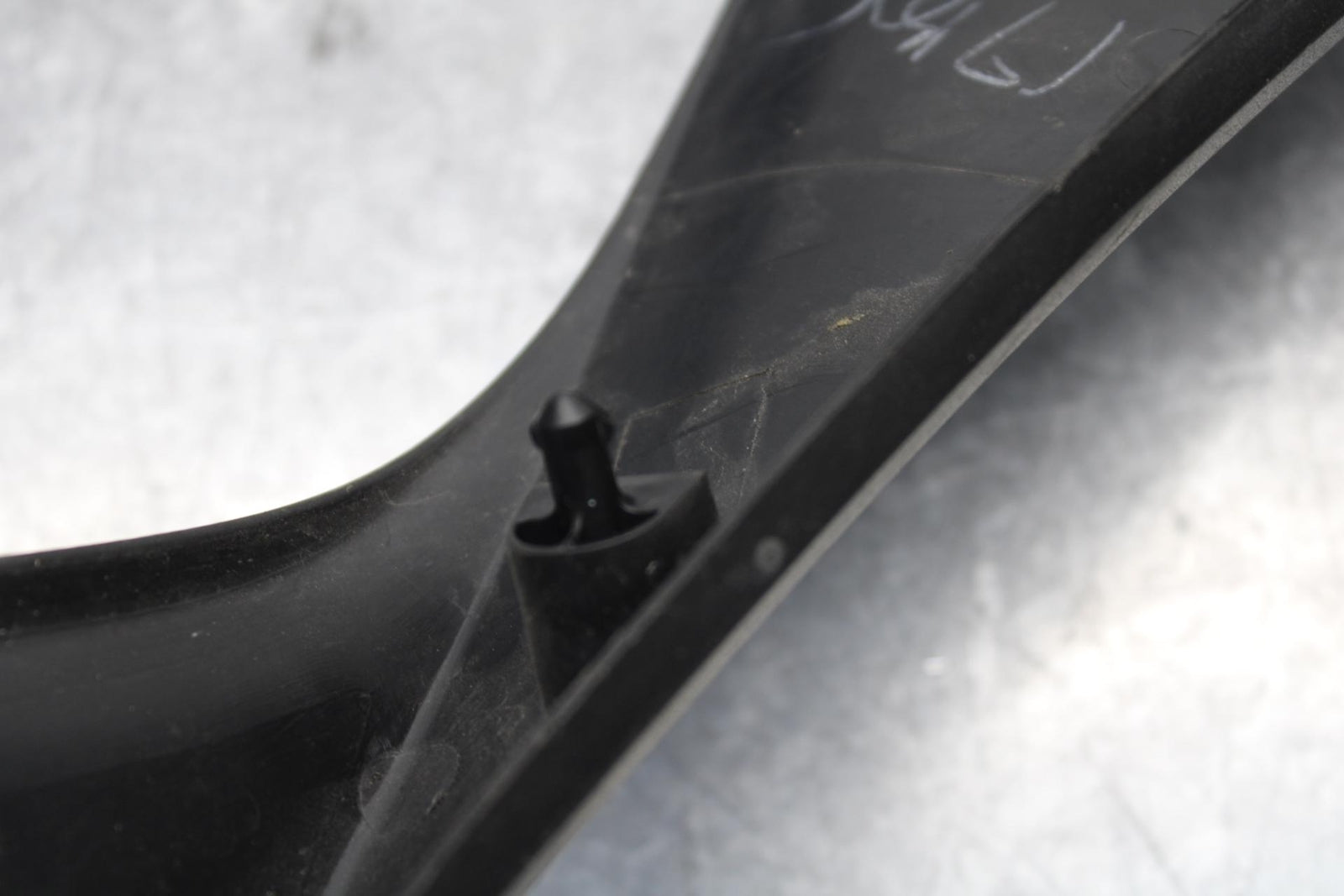 15-16 KAWASAKI EX300 LEFT AND RIGHT SET PAIR GAS TANK FUEL CELL PANEL TRIM BB635