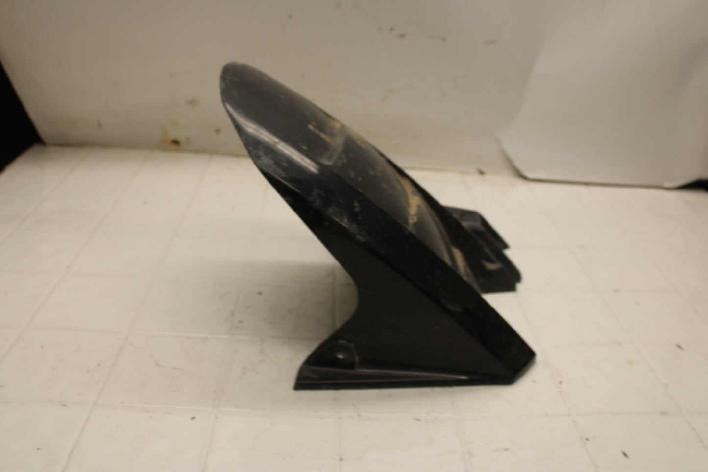 03-04 KAWASAKI NINJA ZX6R 636 REAR BACK WHEEL TIRE HUGGER FENDER BB397