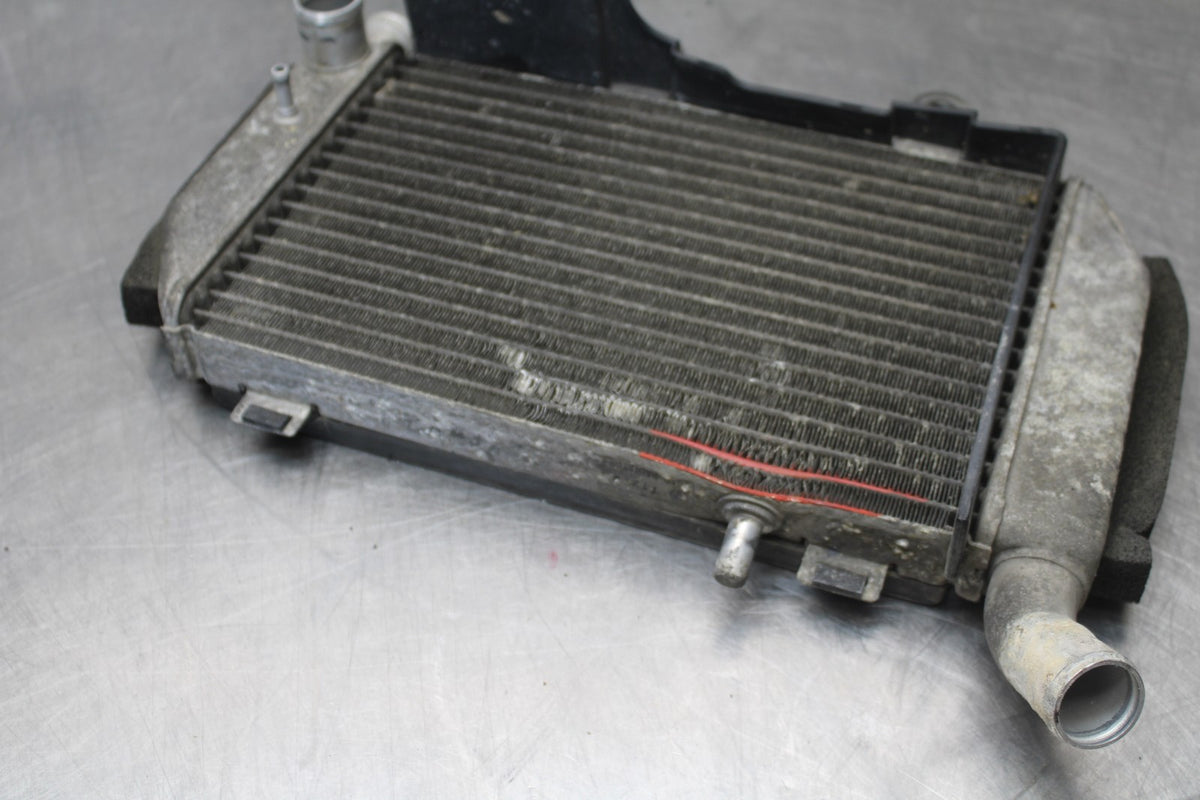 06-07 HONDA INTERCEPTOR 800 VFR800 RIGHT ENGINE RADIATOR MOTOR RADIATER BB917