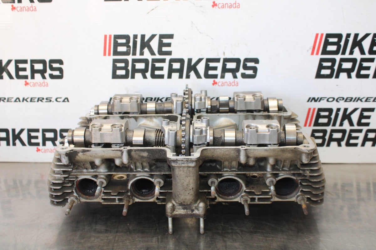 81 YAMAHA MAXIM 550 XJ550 ENGINE TOP END CYLINDER HEAD BB866