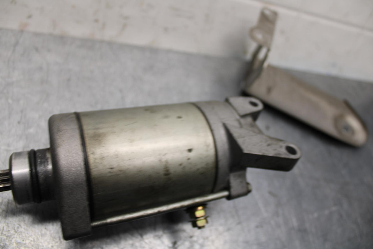 2001 Honda ST1100 ENGINE STARTING STARTER MOTOR -DC 12V BB77
