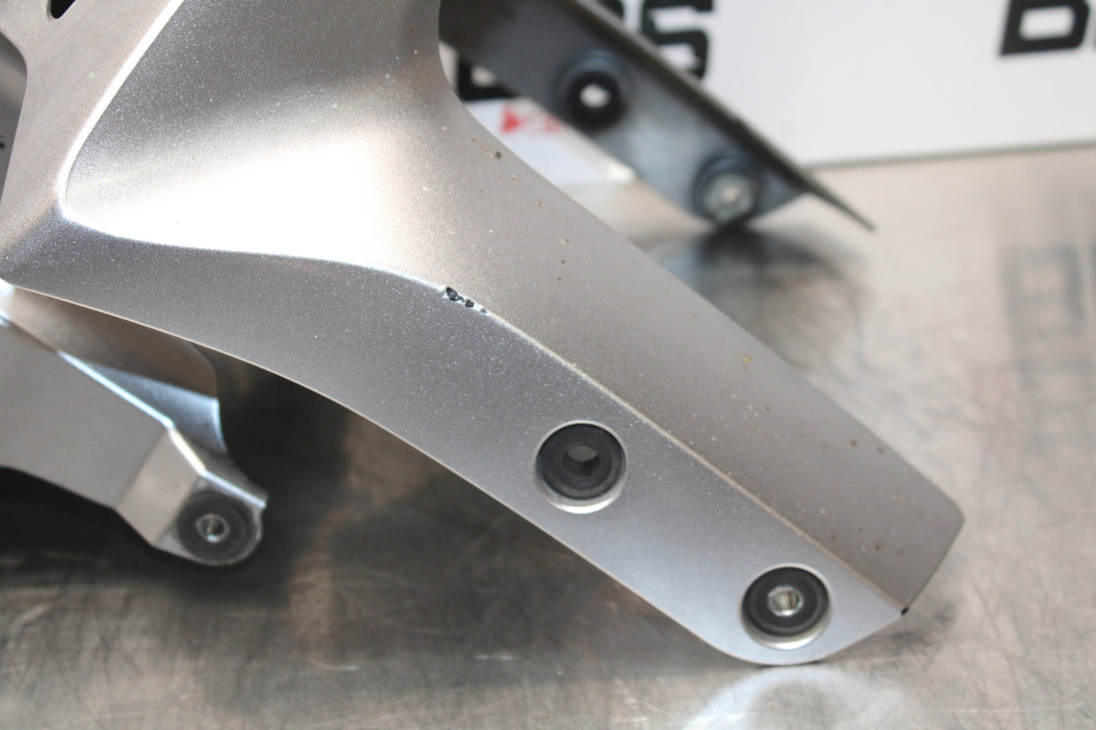 06-07 HONDA CBR1000RR FRONT WHEEL FENDER COWL FAIRING BB166