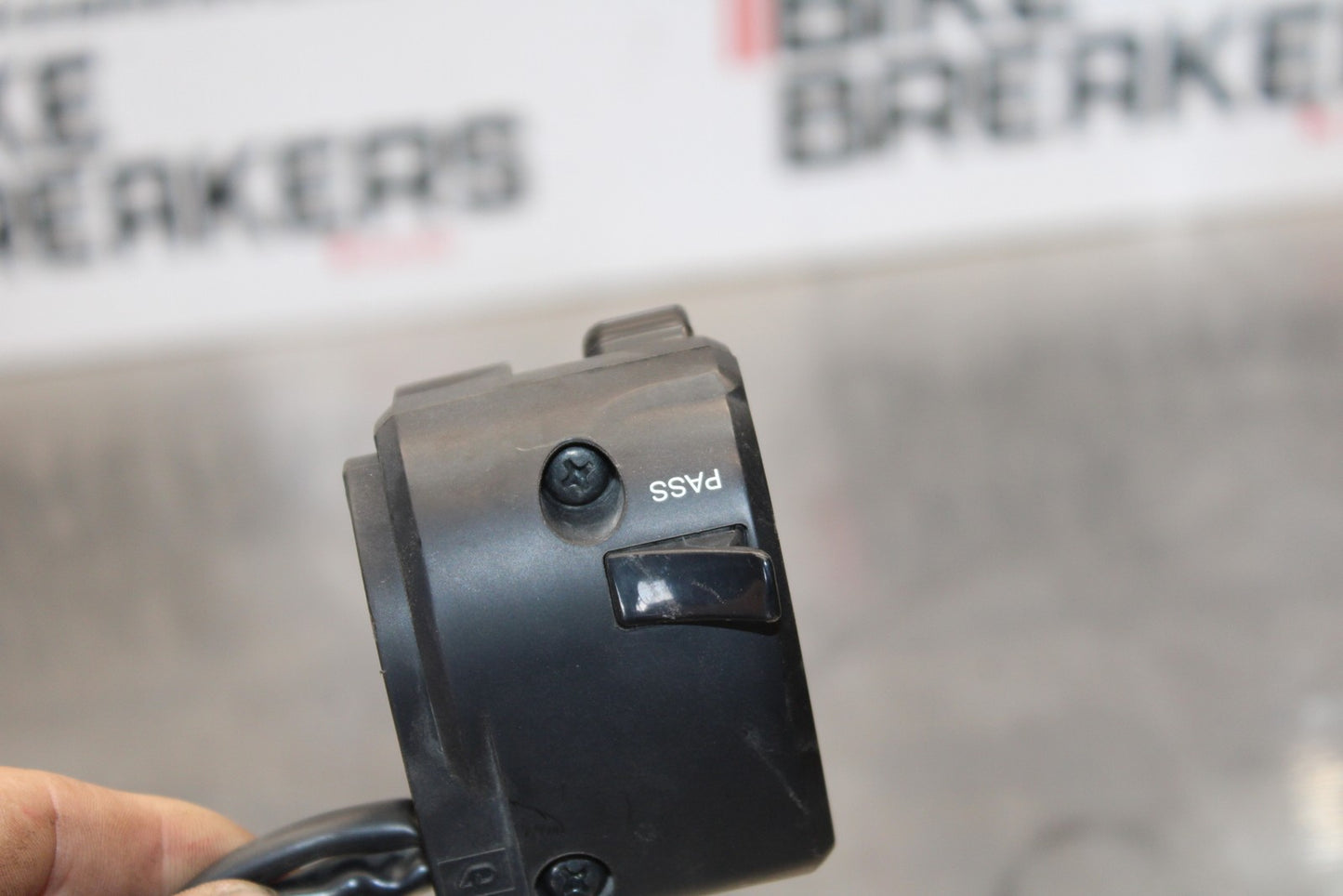 18-23 KAWASAKI NINJA 400 EX400 ABS LEFT CLIP ON HANDLE HORN SIGNALS SWITCH BB177