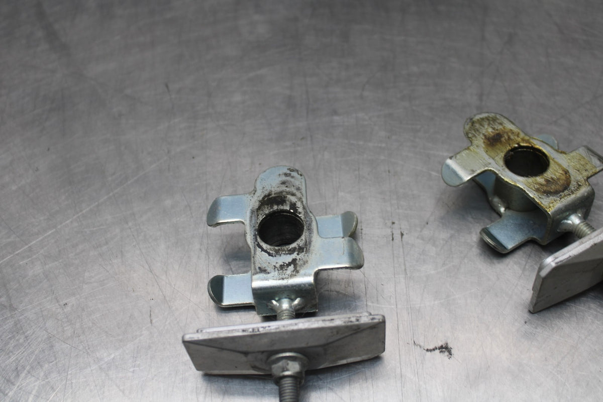 06 SUZUKI SV650S SWINGARM CHAIN TENSIONER ADJUSTMENT BRACKETS  BB783