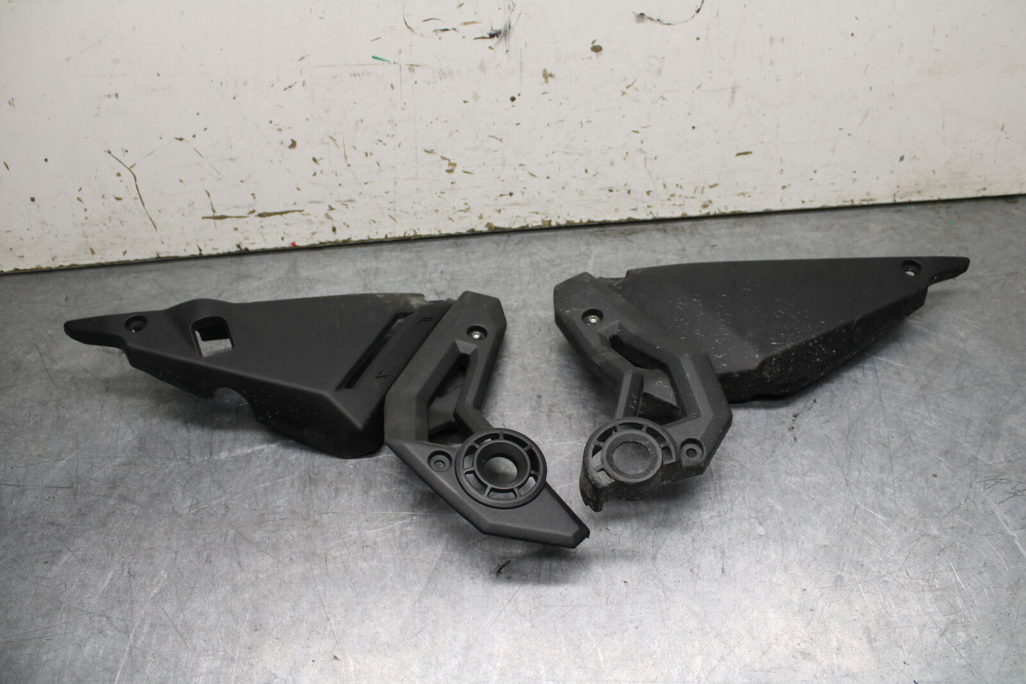 18-24 KAWASAKI NINJA 650 RIGHT LEFT FRAME SIDE COVERS COWLS PANELS TRIM BB725 