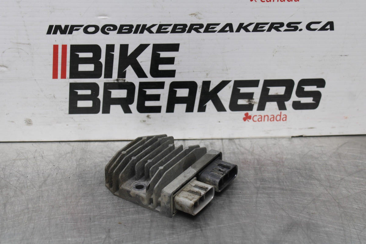 14 TRIUMPH STREET TRIPLE ABS RECTIFIER VOLTAGE REGULATOR BB808