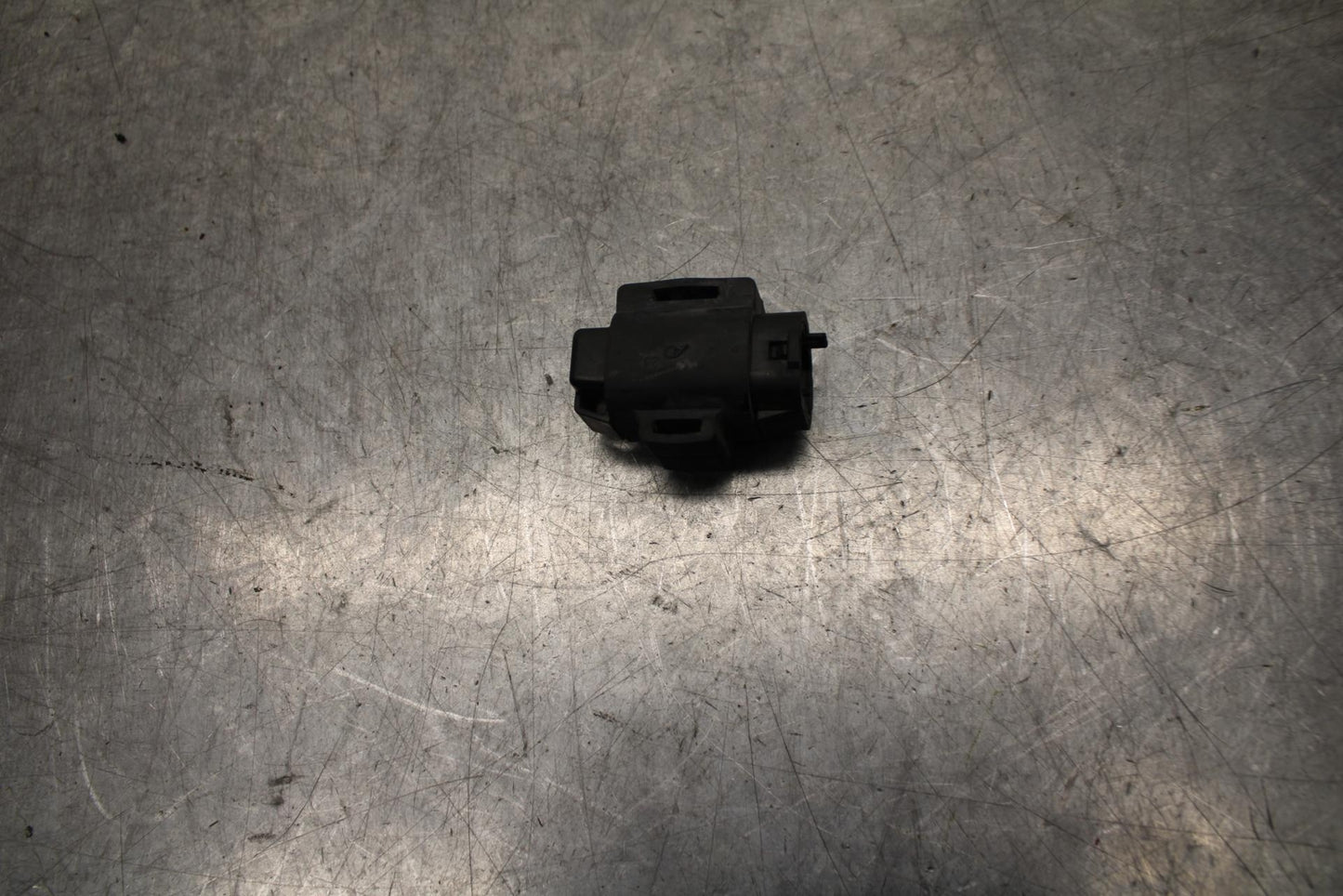 08-10 SUZUKI GSXR 600 750 TIP OVER BANK ANGLE CRASH SENSOR SWITCH  BB101