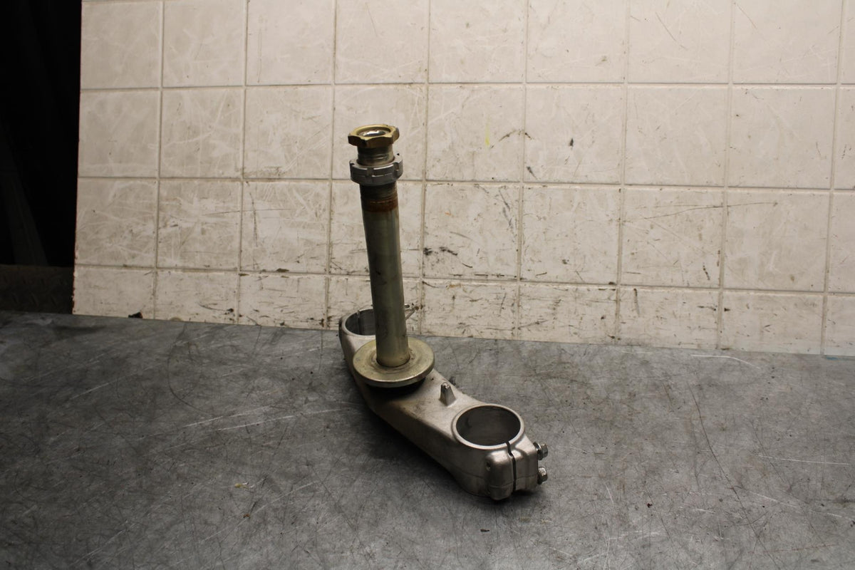 06-07 SUZUKI GSXR600 FRONT FORKS CLAMP LOWER TRIPLE TREE STEM BB543