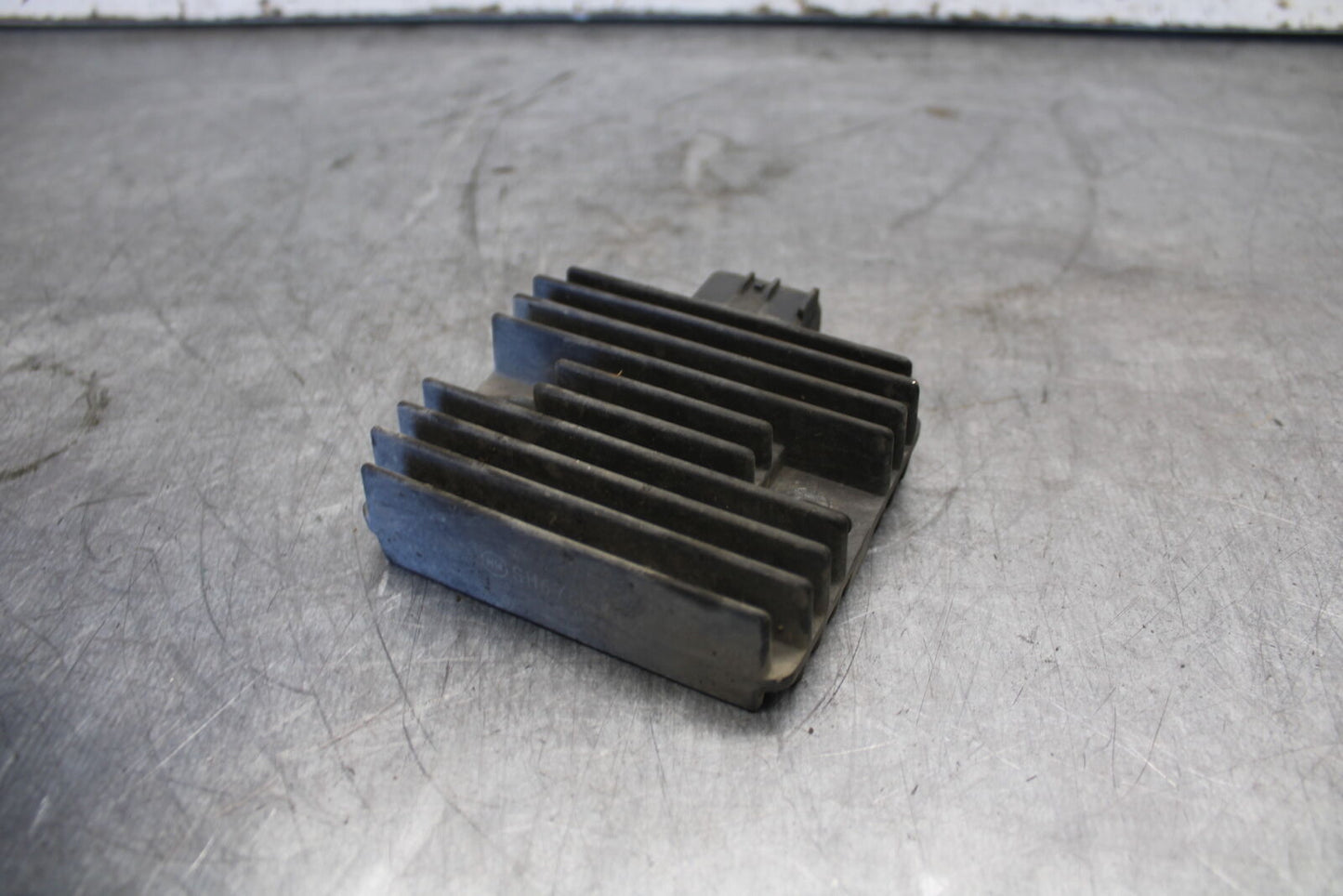 05-06 YAMAHA ROYAL STAR RECTIFIER VOLTAGE REGULATOR BB697