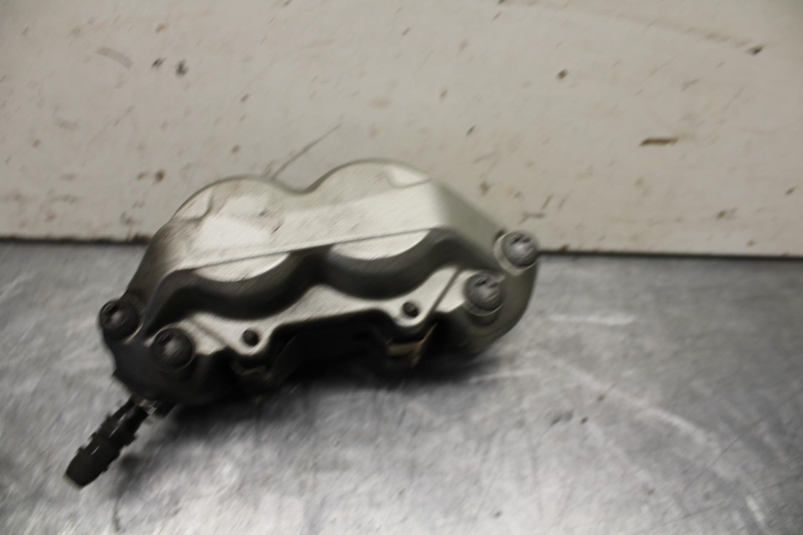 16-18 KTM 690 DUKE  FRONT BRAKE CALIPER BB631