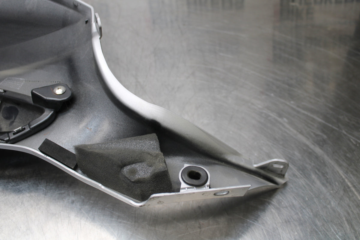 14-17 YAMAHA FZ07 RIGHT LOWER MID UPPER SIDE FAIRING COWL  BB162