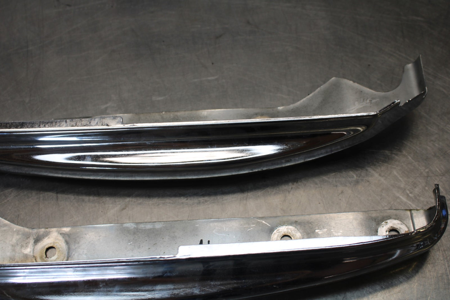 03-08 KAWASAKI VULCAN 1600 REAR CHROME STRUT COVER GUARD SET PAIR  BB196