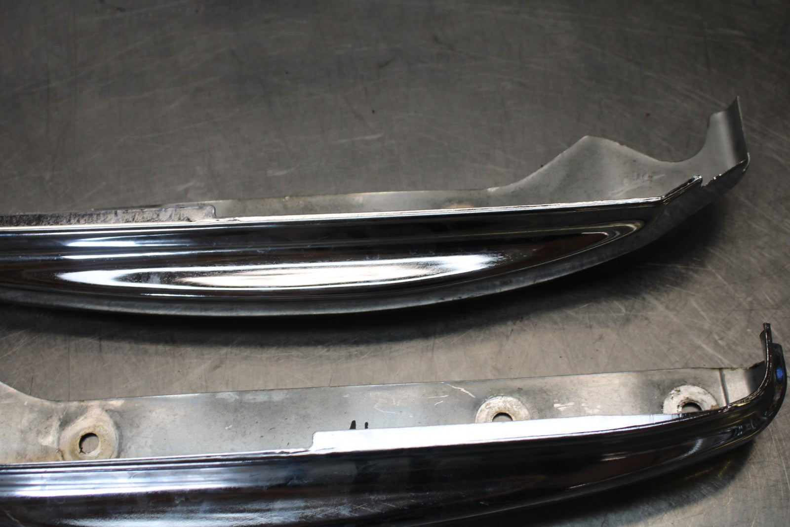 03-08 KAWASAKI VULCAN 1600 REAR CHROME STRUT COVER GUARD SET PAIR  BB196