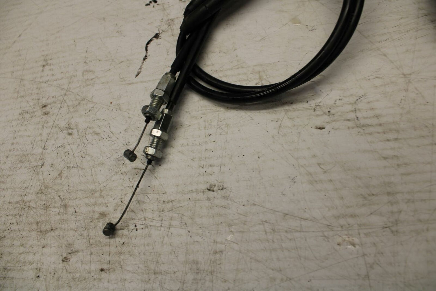 03-11 SUZUKI SV650A THROTTLE CABLE LINE HOUSING GUIDE BB290