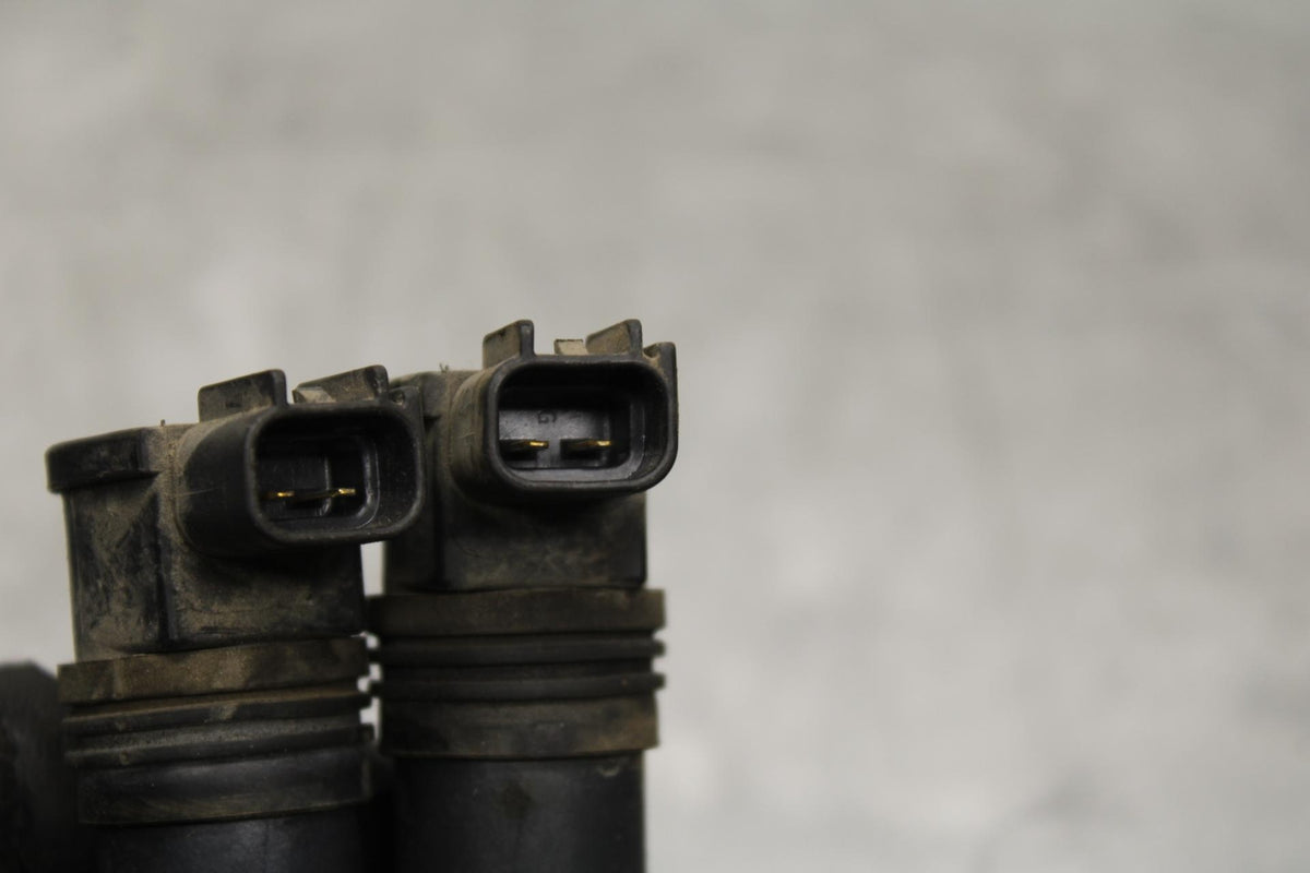 2005 Honda CBR600RR IGNITION COILS COIL SPARK PLUG CAPS 30700-MEE-641 BB564