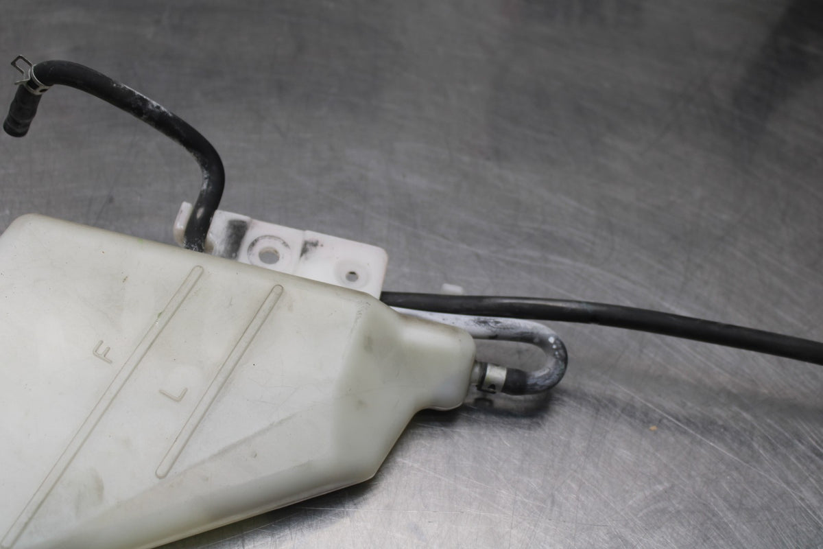 05-06 SUZUKI GSXR1000 COOLANT WATER TANK RESERVOIR BOTTLE BB857