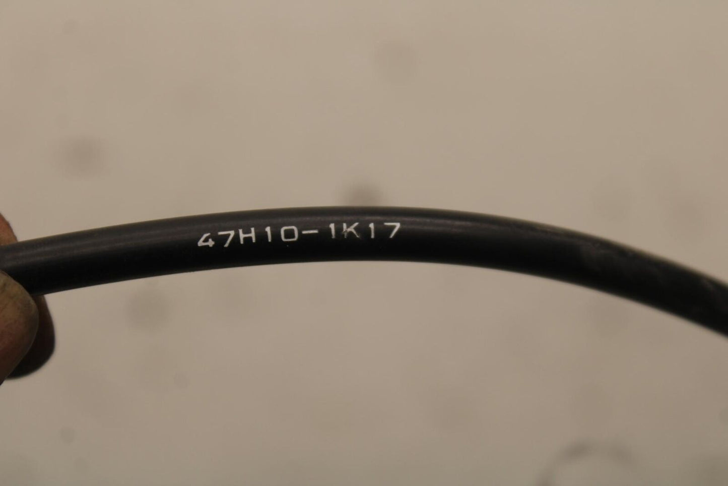 09-16 SUZUKI GSXR1000 THROTTLE CABLES LINES SET 58300-47H00 58300-47H10 BB642