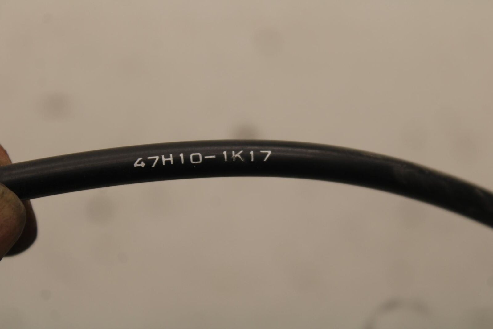 09-16 SUZUKI GSXR1000 THROTTLE CABLES LINES SET 58300-47H00 58300-47H10 BB642