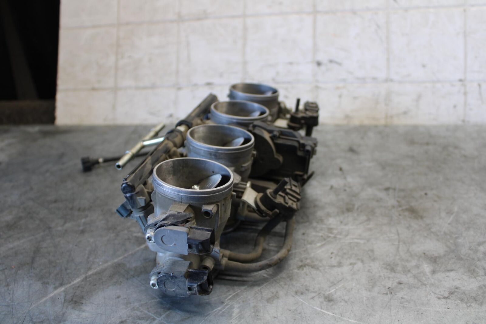 09-12 KAWASAKI NINJA ZX6R MAIN FUEL INJECTORS / THROTTLE BODIES BB544