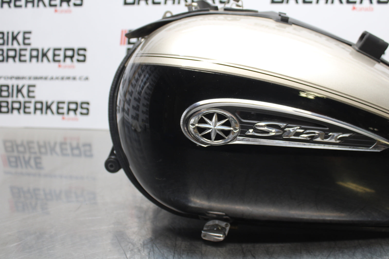 09 YAMAHA ROYAL STAR XVZ1300TF VENTURE GAS TANK FUEL PETROL RESERVOIR BB151
